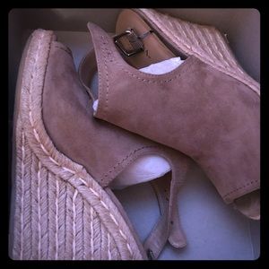 Merona taupe wedges